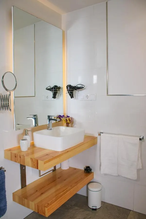 Suite Estudio Montana Τορρεμολίνος 0*,